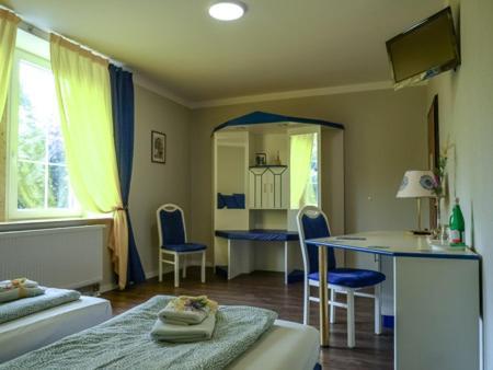 Hotel & Ristorante Positano Radeburg Екстер'єр фото